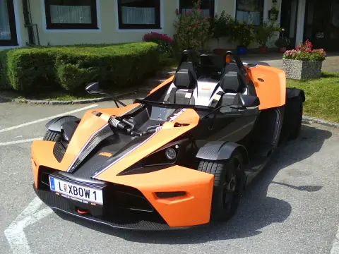KTM X-Bow - Poznaj wersje i sprawdź, czy to auto ma sens na drodze